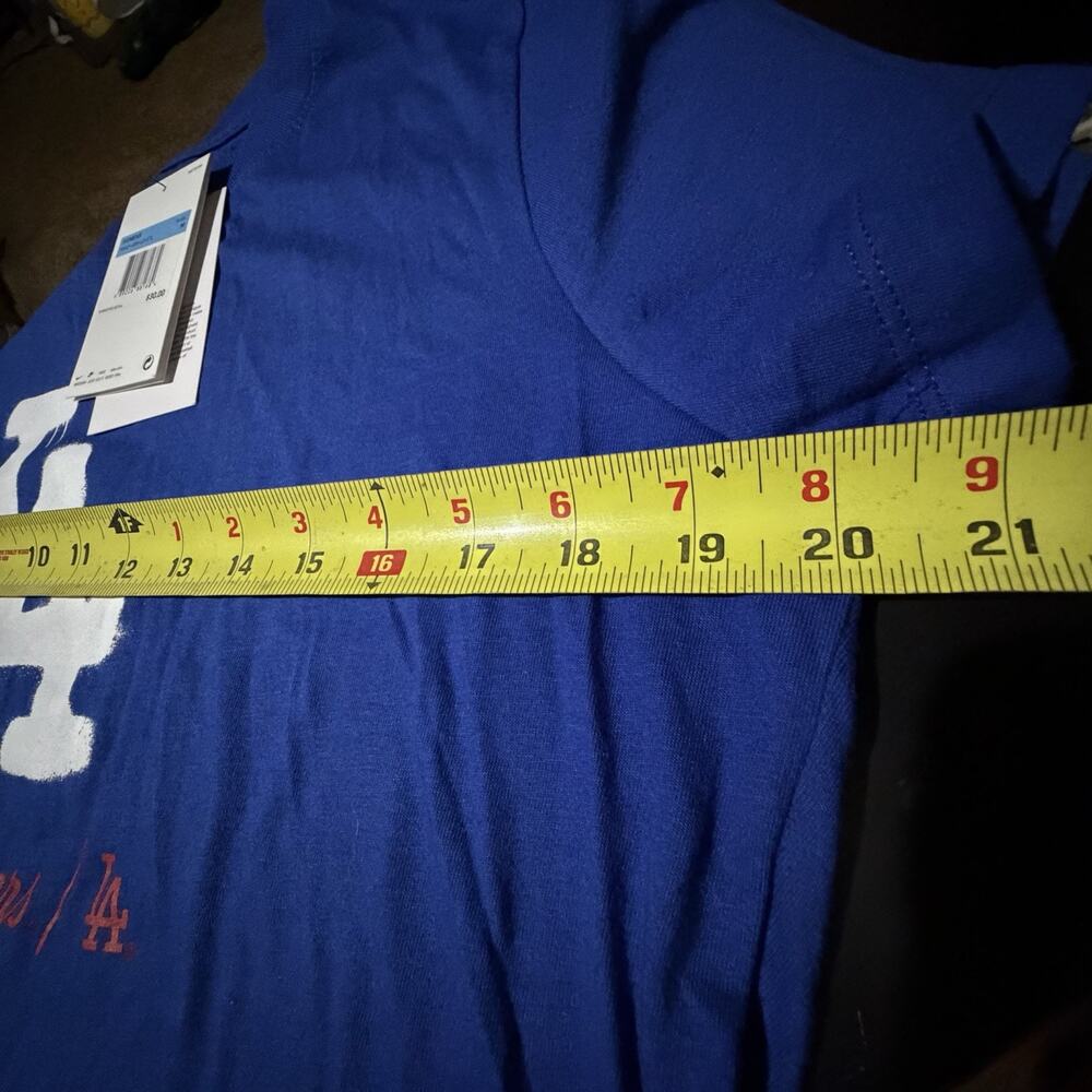Nike LA Dodgers Blue White Spray Paint Logo T Shirt Women’s Medium Oversized NWT - Picture 8 of 12